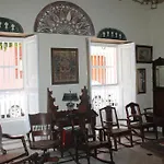 Casa Del Campo Santo