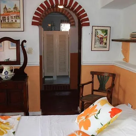 Casa Del Campo Santo * Cartagena