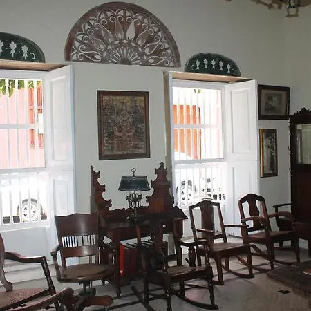 Casa Del Campo Santo